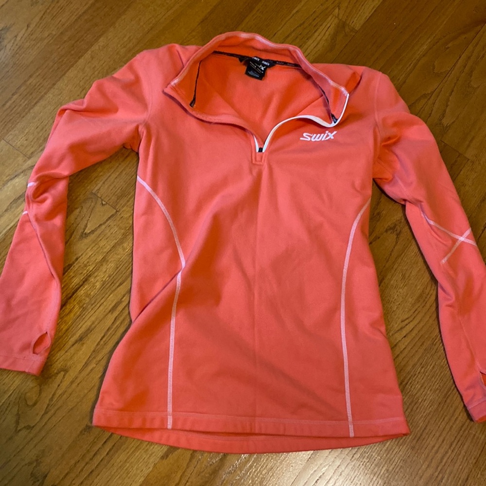 Swix running shirt for chilly mornings